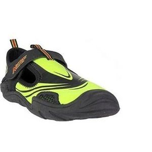 • nerf boys water shoes NWT •